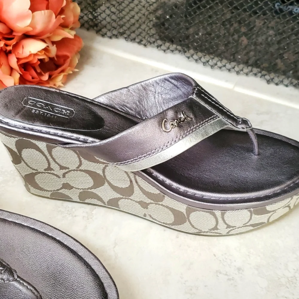🌟❤ COACH Thong Sandals ❤🌟